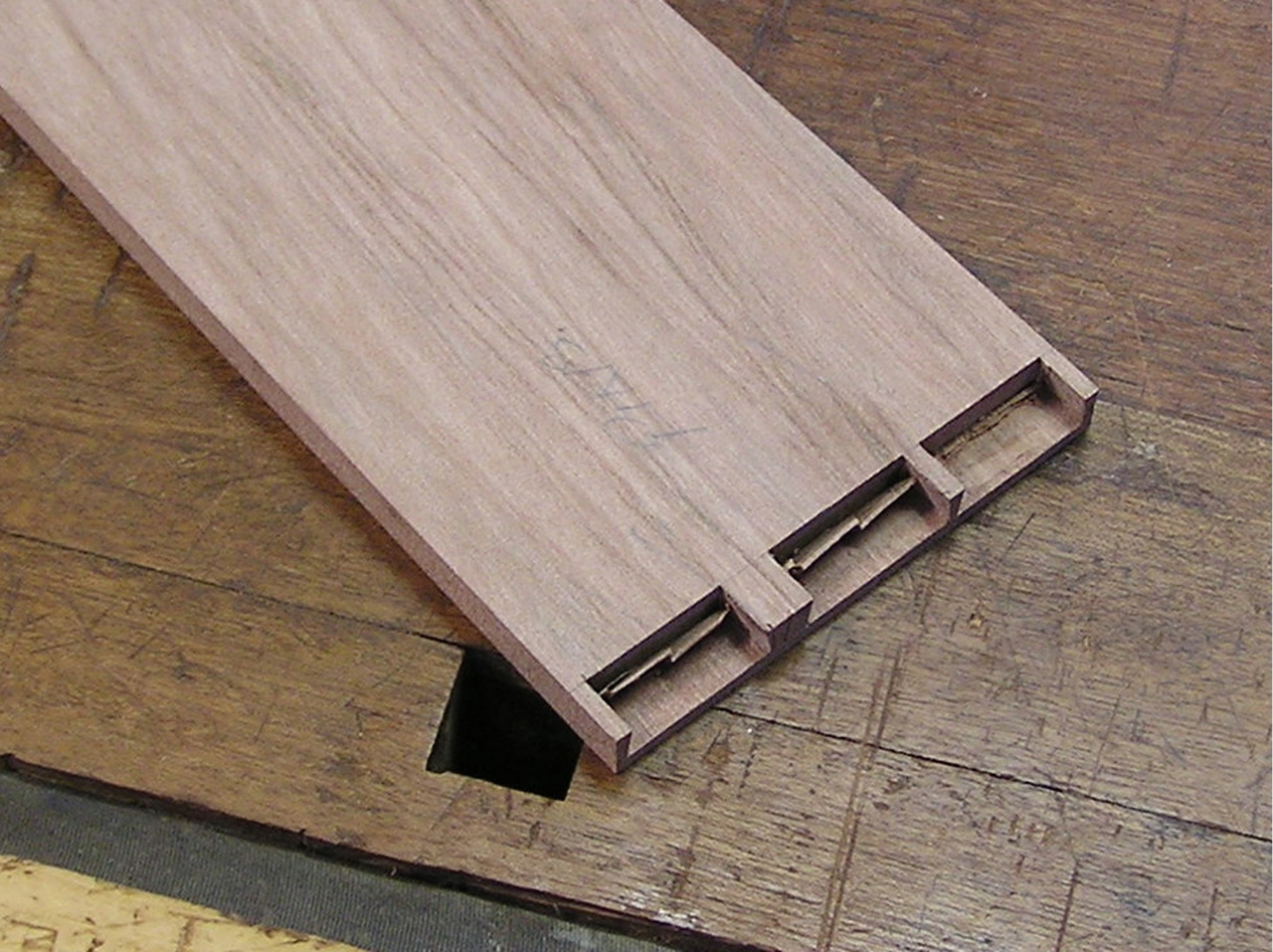 Woodworking Article - Half Blind Dovetails